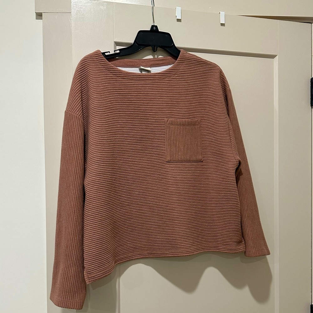 Ribbed sweater